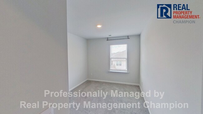 Building Photo - 3110 Lobelia Ln