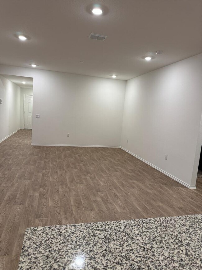 Building Photo - 15117 Afleet Alex St