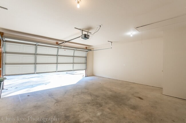 Building Photo - 1278 N Heritage Ave