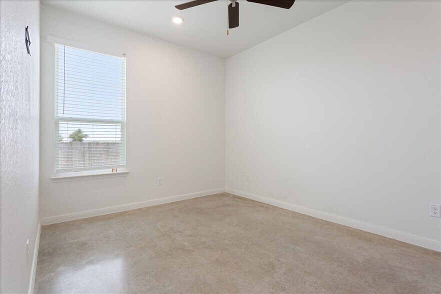 Building Photo - 2921 Quail Rdg Ln