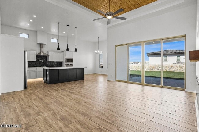 Building Photo - 717 Chatham Pl