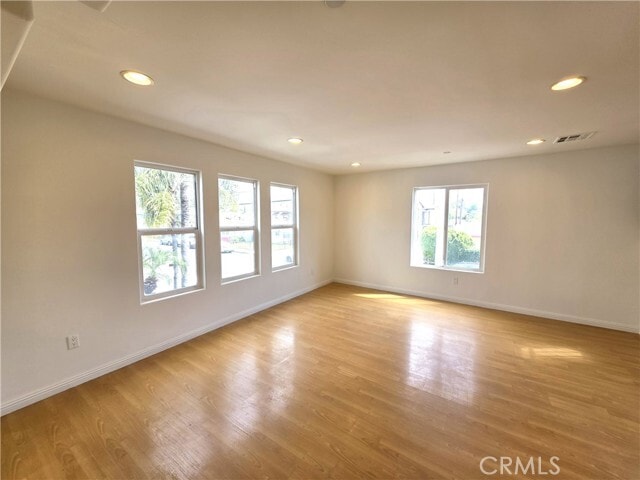 Building Photo - 5321 Auckland Ave