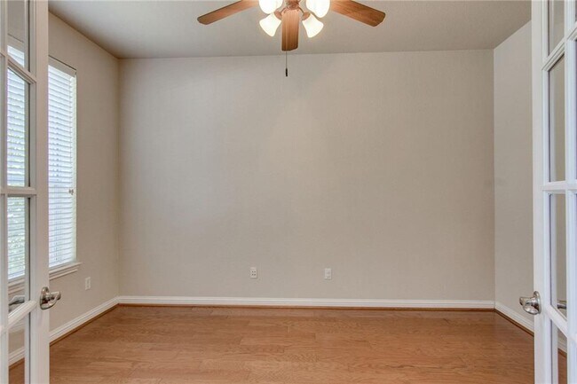 Building Photo - 703 Wood Mesa Ct