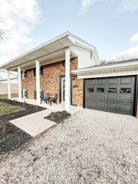 Building Photo - 1107 N Boeke Rd