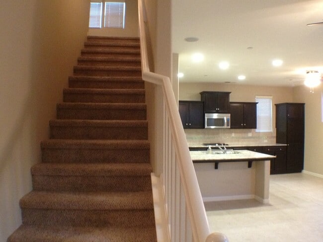 Building Photo - $2,300 Shepherd & Hwy 168, 3 Bedroom - N. ...