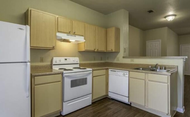 Building Photo - 2 bedroom in Houston TX 77067