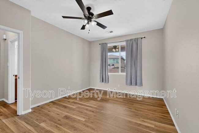 Building Photo - 10912 Dream Weaver Dr NW