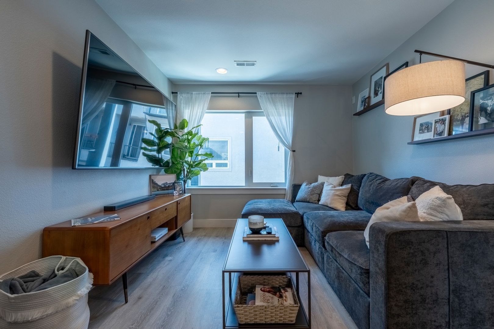 Building Photo - 2790 W 25th Ave