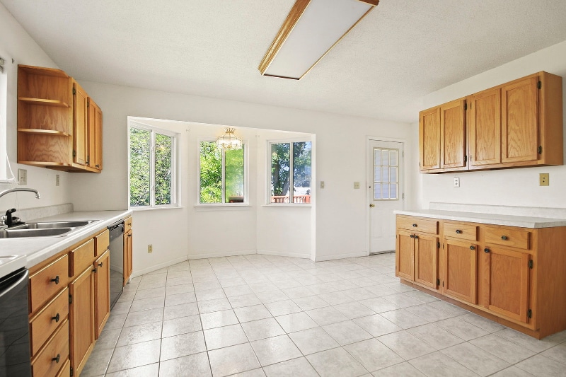 Building Photo - 707 E Brick St