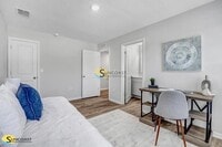 Building Photo - 3821 SW 43rd Ct