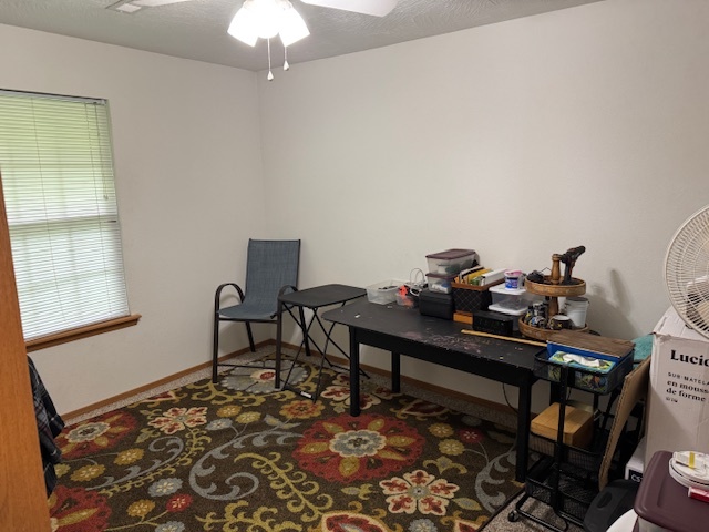 Building Photo - 1008 N Missouri Dr