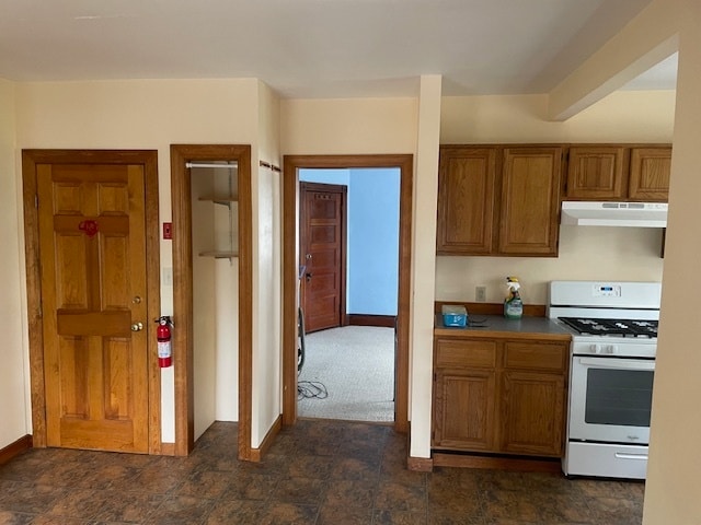 Kitchen - 19 1/2 Central St