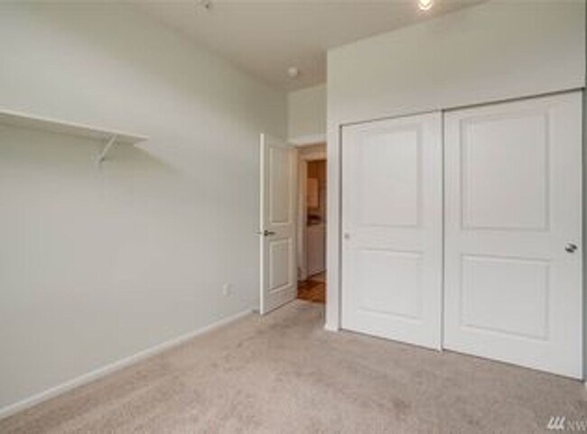 Building Photo - 4050 S 212th Ct