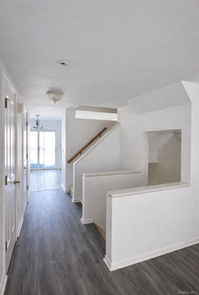 Building Photo - 54 Crystal Hill Dr