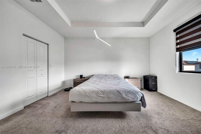 Building Photo - 24985 SW 107th Ct