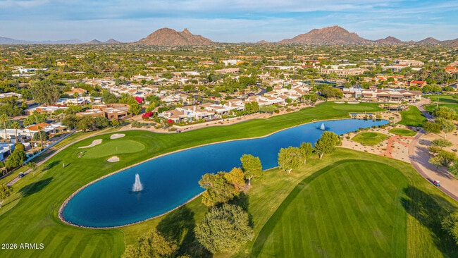 Building Photo - 8406 E Calle Buena Vista