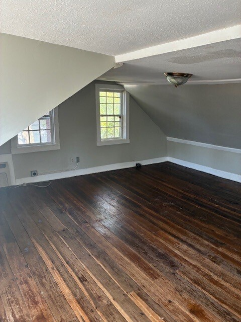 Building Photo - 541 Greenwood Ave