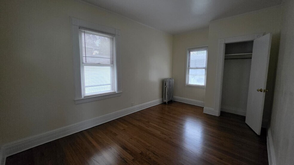 Building Photo - 407 N MacQuesten Pkwy
