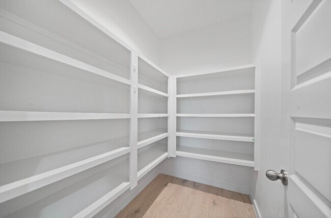 Building Photo - 3815 Pierce Pl Ln