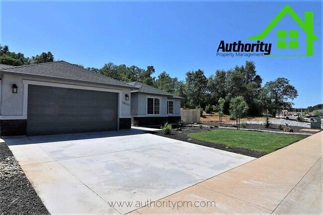 Building Photo - 20231 Ballentine Dr