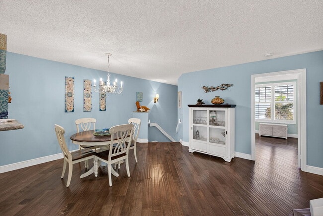 Building Photo - 1206 Mainsail Cir