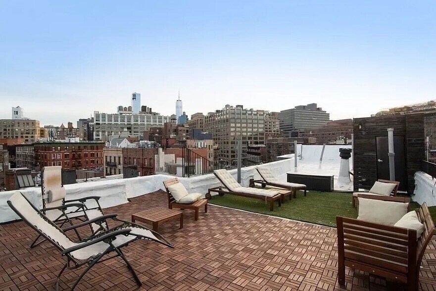 Building Photo - 48 Bedford St