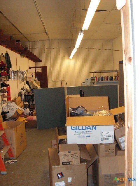 Building Photo - 1910 FM2673