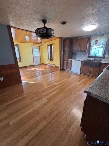 Building Photo - 15902 Gary Ave