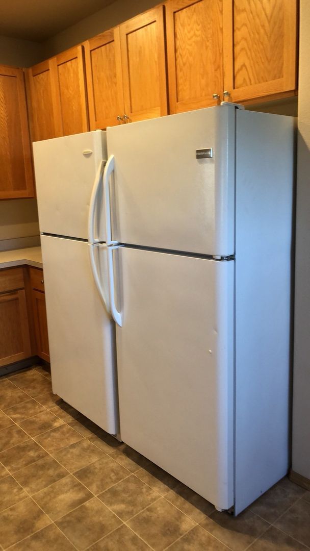 Building Photo - Your Perfect Corvallis Oasis Awaits at This 4-Bedroom Townhouse!