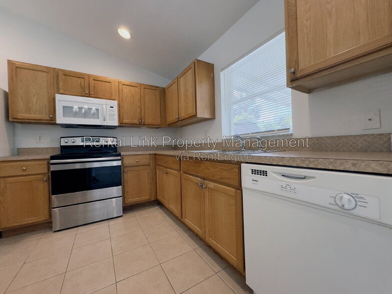 Building Photo - 4867 30th St SW