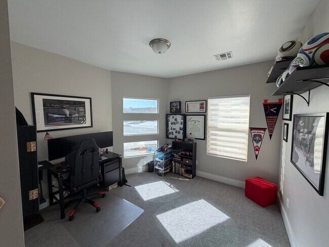 Building Photo - 7900 Tiburon Hills Drive NW