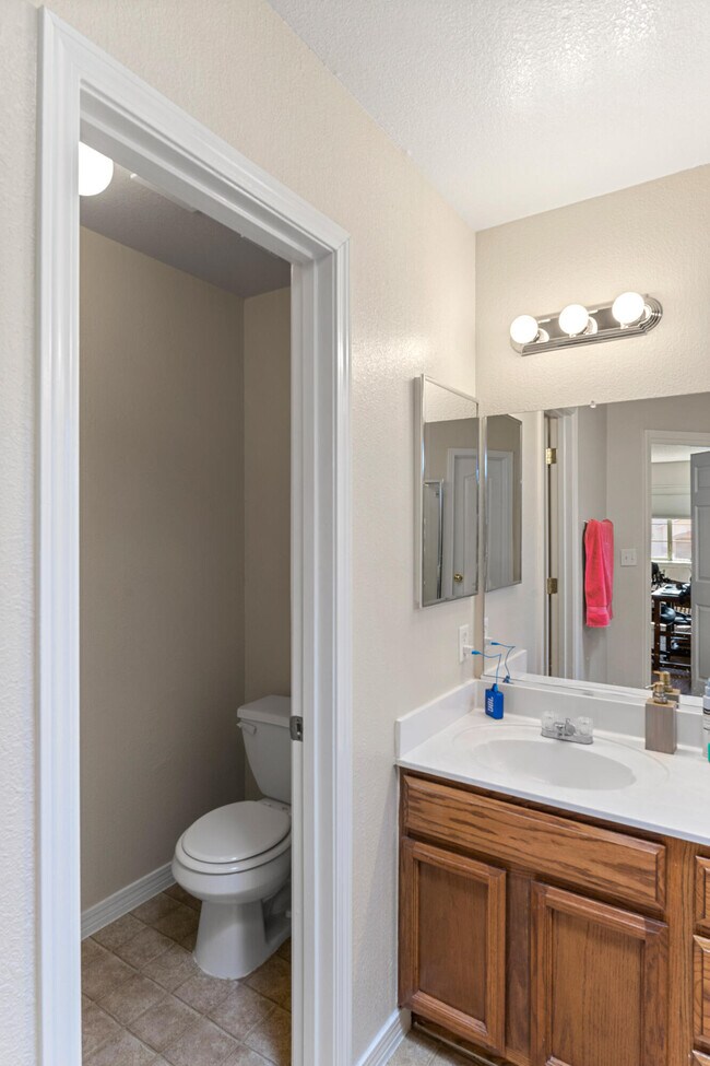 Building Photo - 1529 Luz De Sol Dr