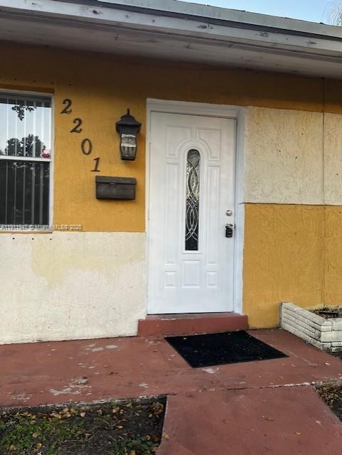 Building Photo - 2201 N 56th Terrace