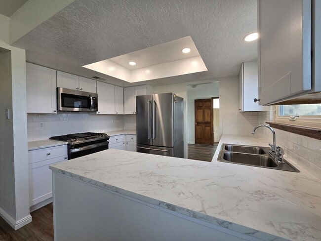 Building Photo - 2984 Corte Ojo De Agua