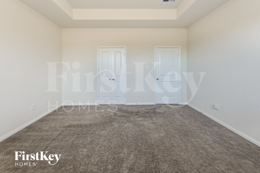 Building Photo - 15809 Roberto Clemente Ct