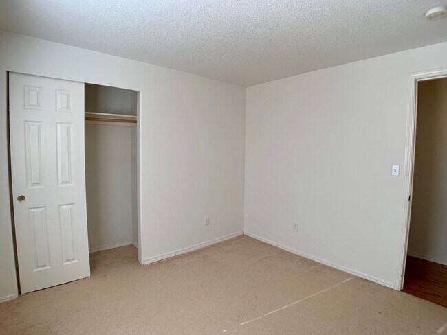 Building Photo - Unique 4 Bedroom Home- Minutes to Vancouve...