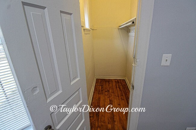 Building Photo - 5407 S Indiana Ave