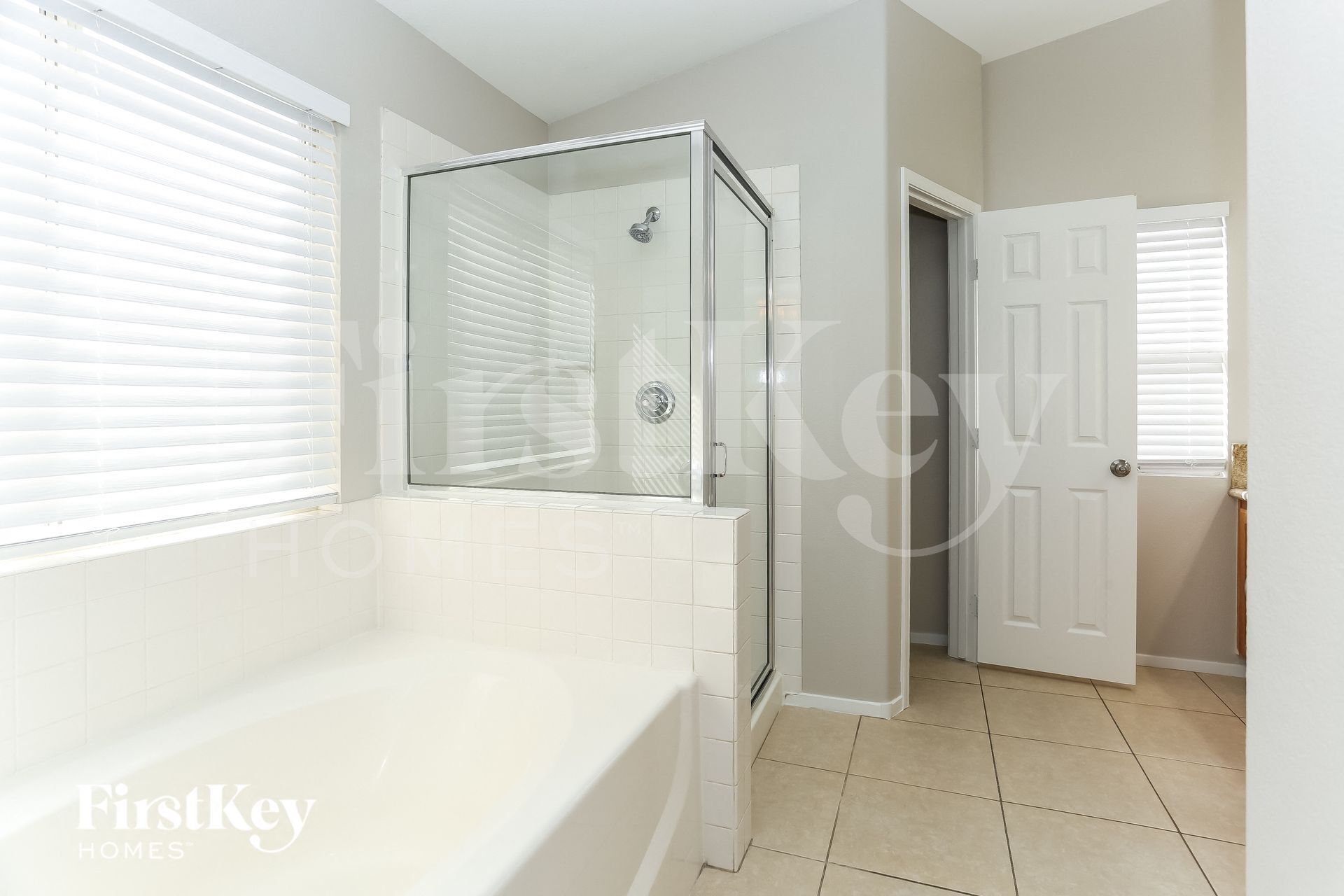 Building Photo - 9037 Meisenheimer Ave