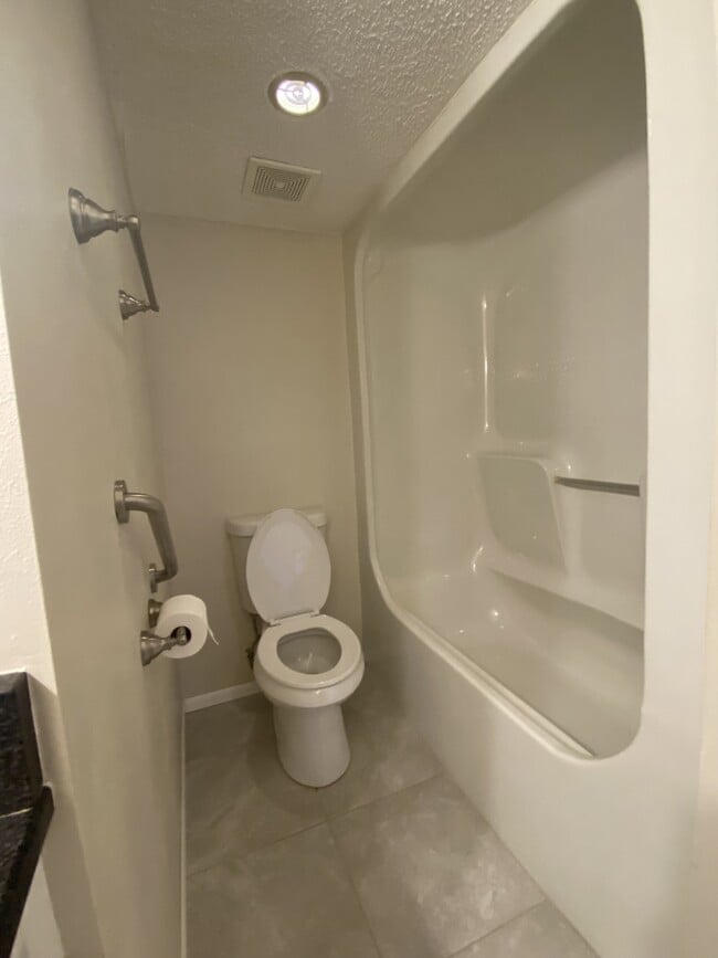 Building Photo - 4433 Narraganset Trail