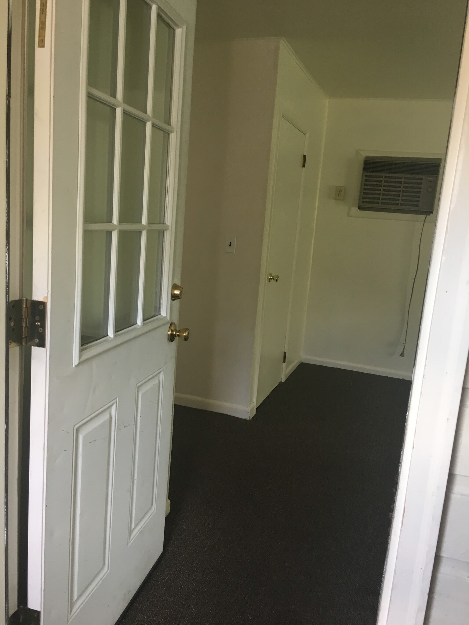 Upstairs Unit 210-B Entry - 210 S Fancher Ave