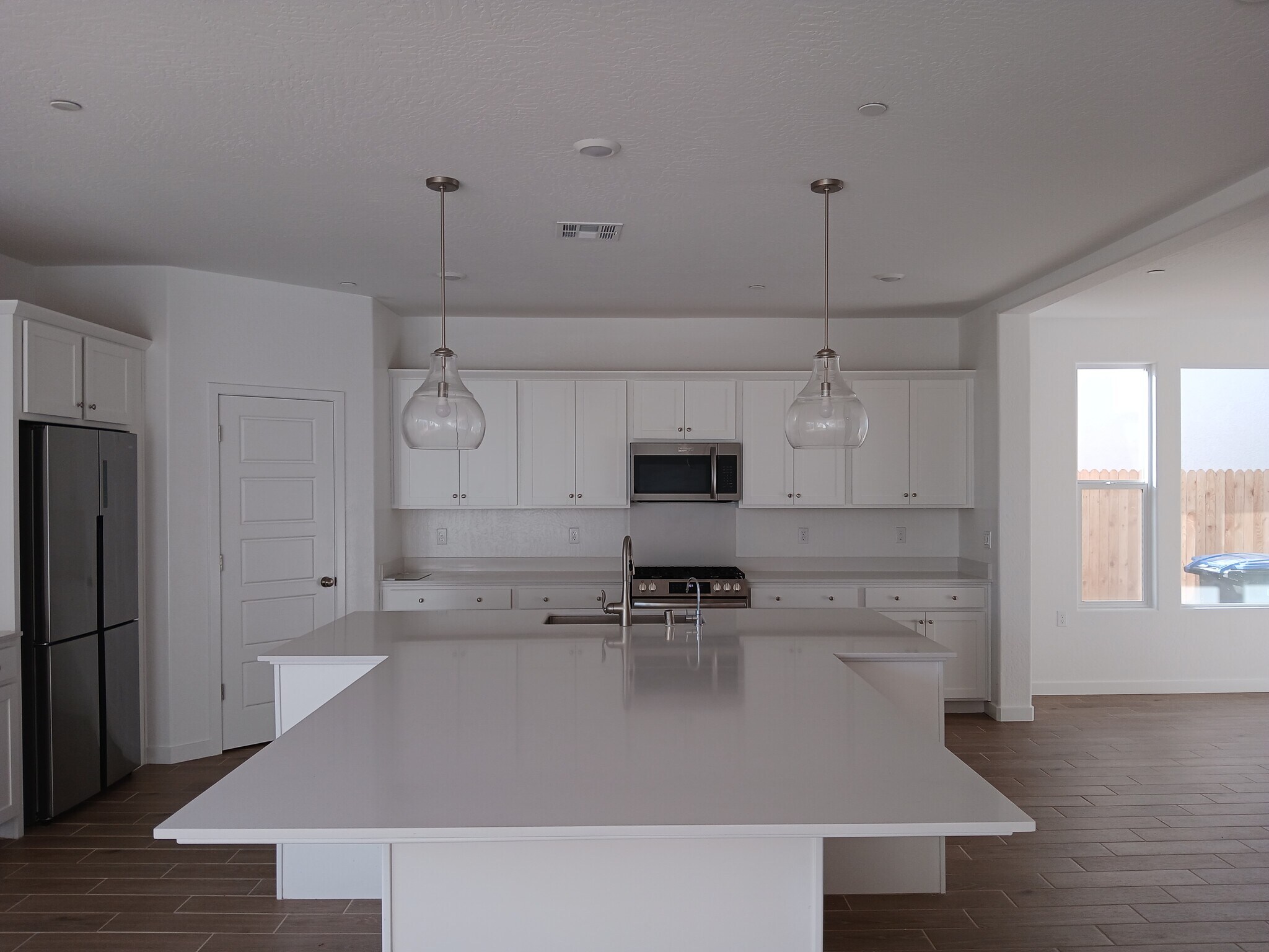 Building Photo - 1184 Atlantica Dr S