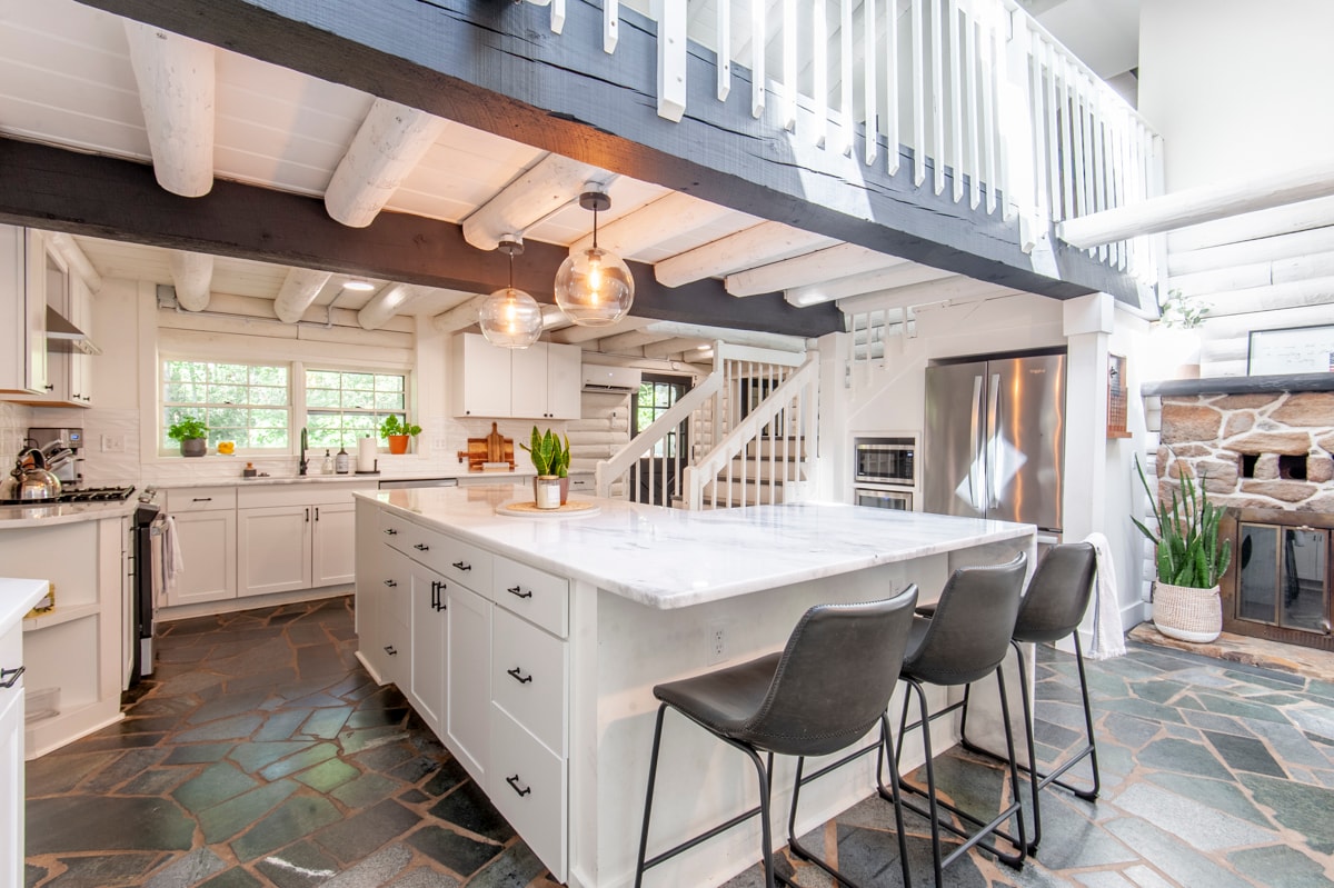 Building Photo - 1644 Dudley Mountain Rd