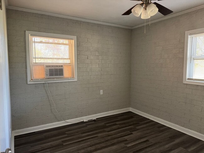 Building Photo - Two Bedroom Duplex in Lincolnton