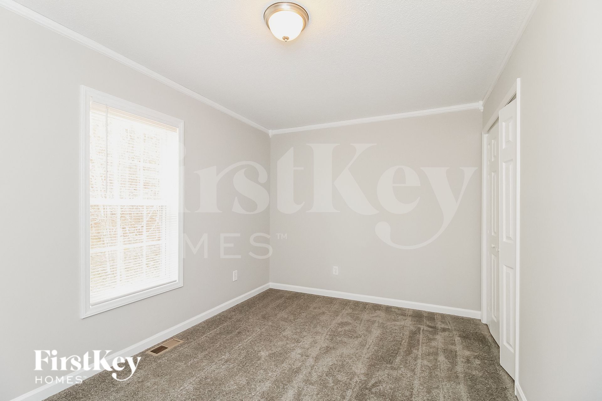 Building Photo - 2200 Emerald Creek Ct