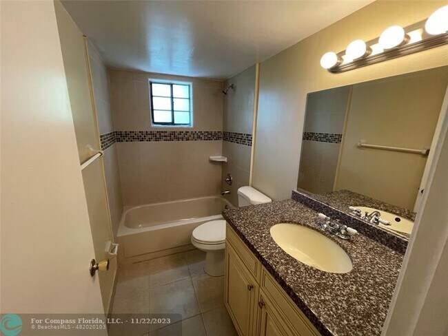Building Photo - 12222 Royal Palm Blvd