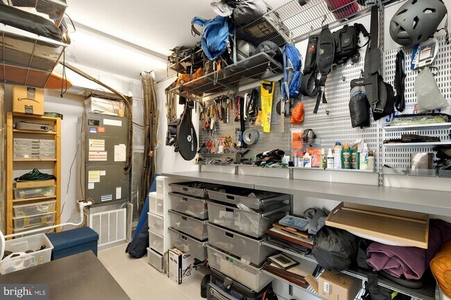 Building Photo - 1550 11th St NW