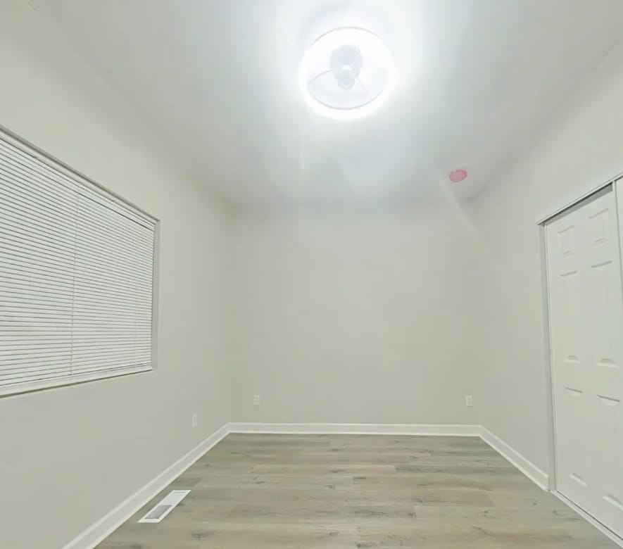 Building Photo - 249 Laurel Ave SW