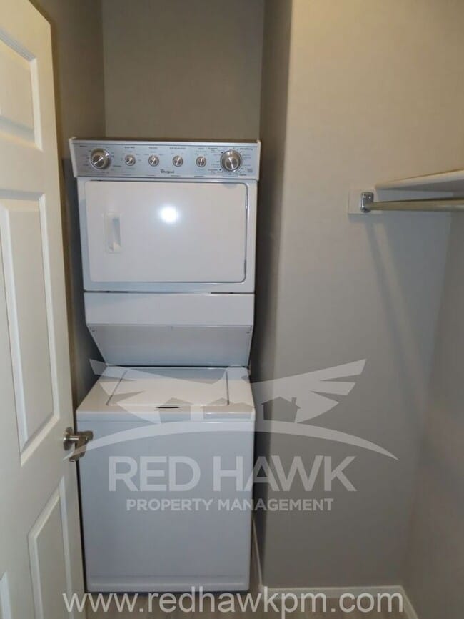 Building Photo - Charming Two Bedroom, Two Bathroom Mesa Re...