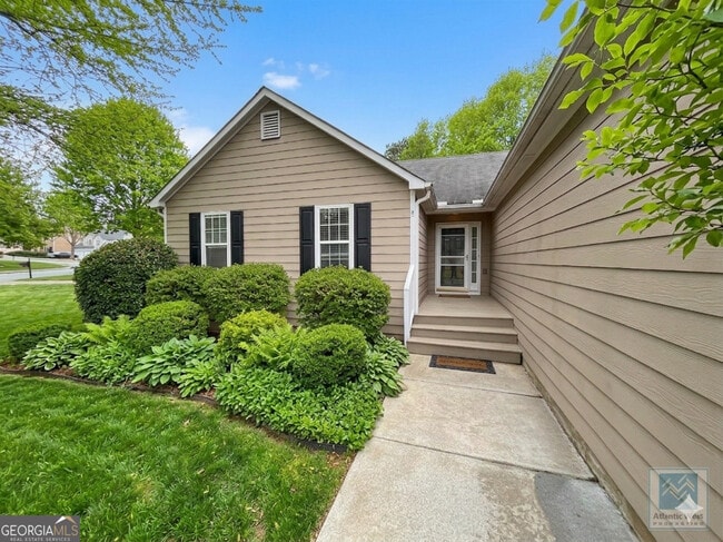 Building Photo - 865 Riverside Walk Crossing NE