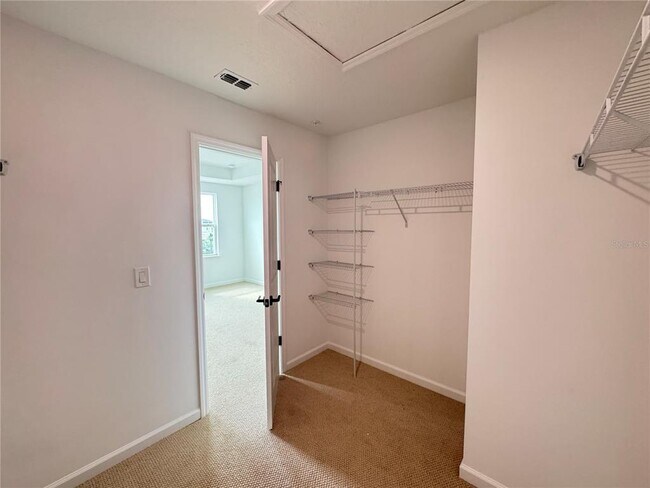 Building Photo - 1667 Eaglehurst Ln